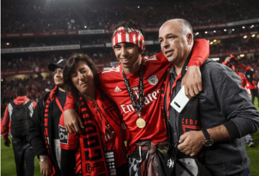 Carla Felix With Her Husband And Son